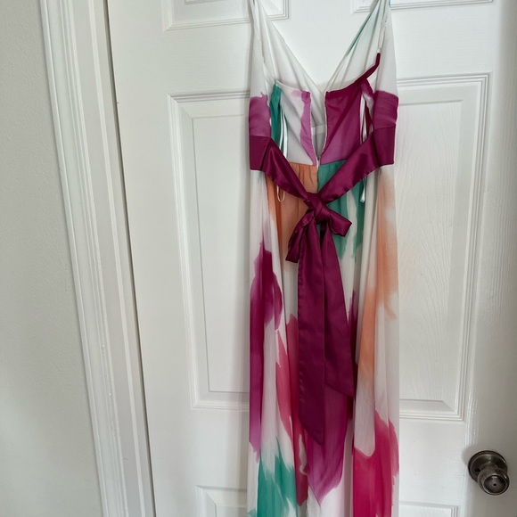 Gorgeous maxi dress - Picture 3 of 6